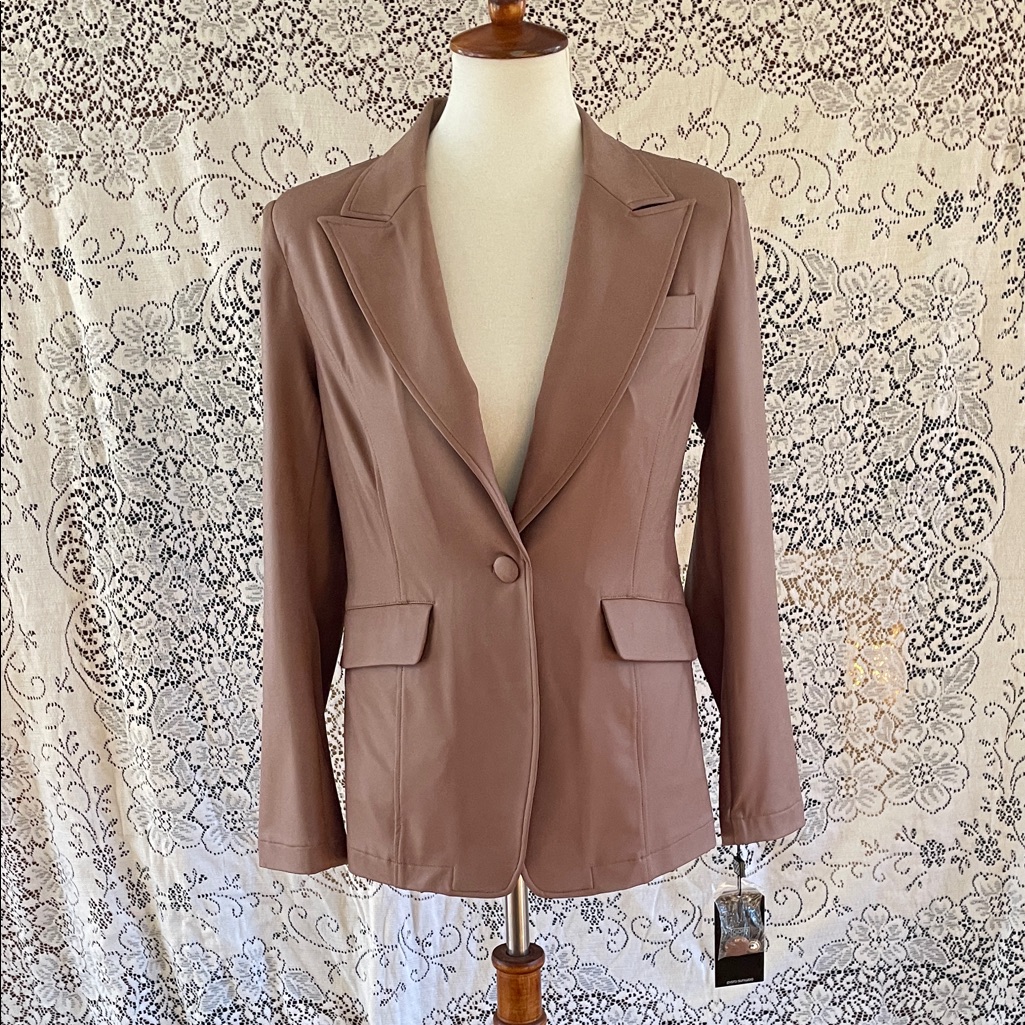 Clara Sunwoo Liquid Leather Brown Color Blazer Pockets